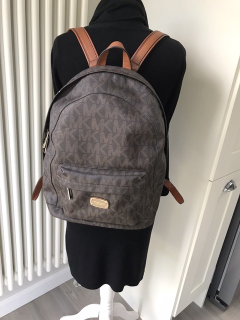 michael kors jet set travel logo crossbody