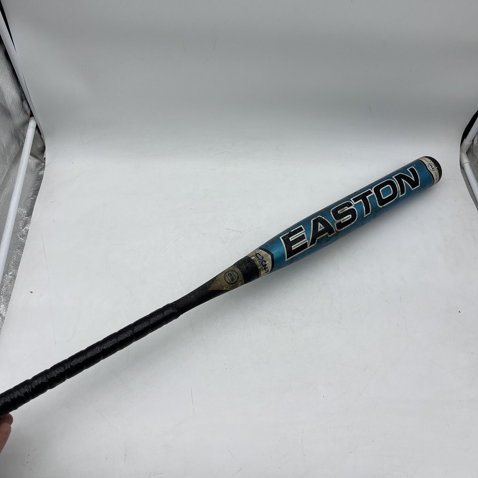 Easton SV12 SSV1B Official Fast Pitch Softball Bat 32" inch 20.5 Oz 2 1