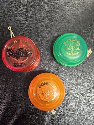Duncan Yoyo Lot Of  2 Duncan Imperial And 1 Reflex. Orange Green Red