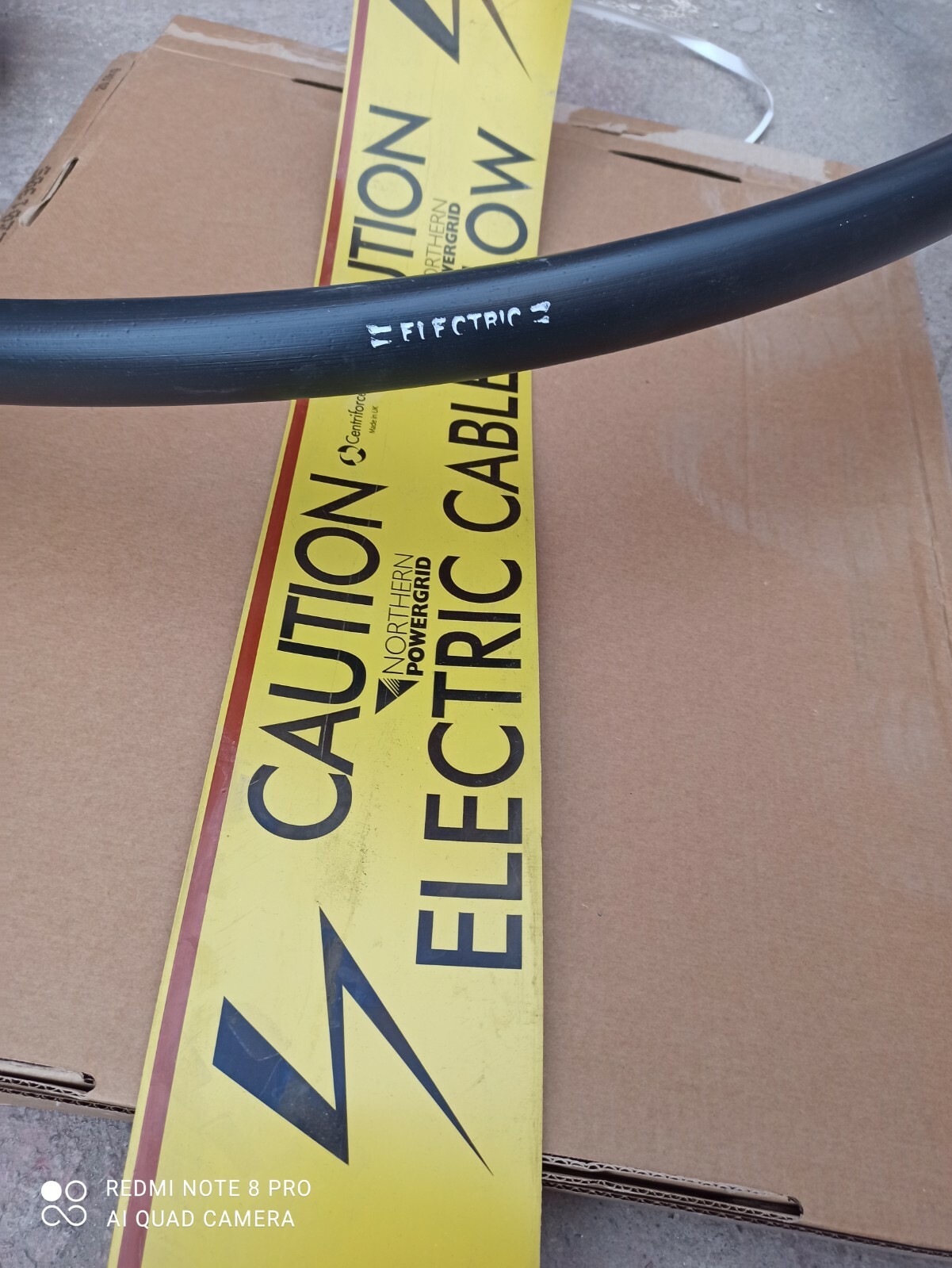 5M 38mm SMOOTH Electric Cable Duct Ducting + NORTHERN POWERGRID WARNING