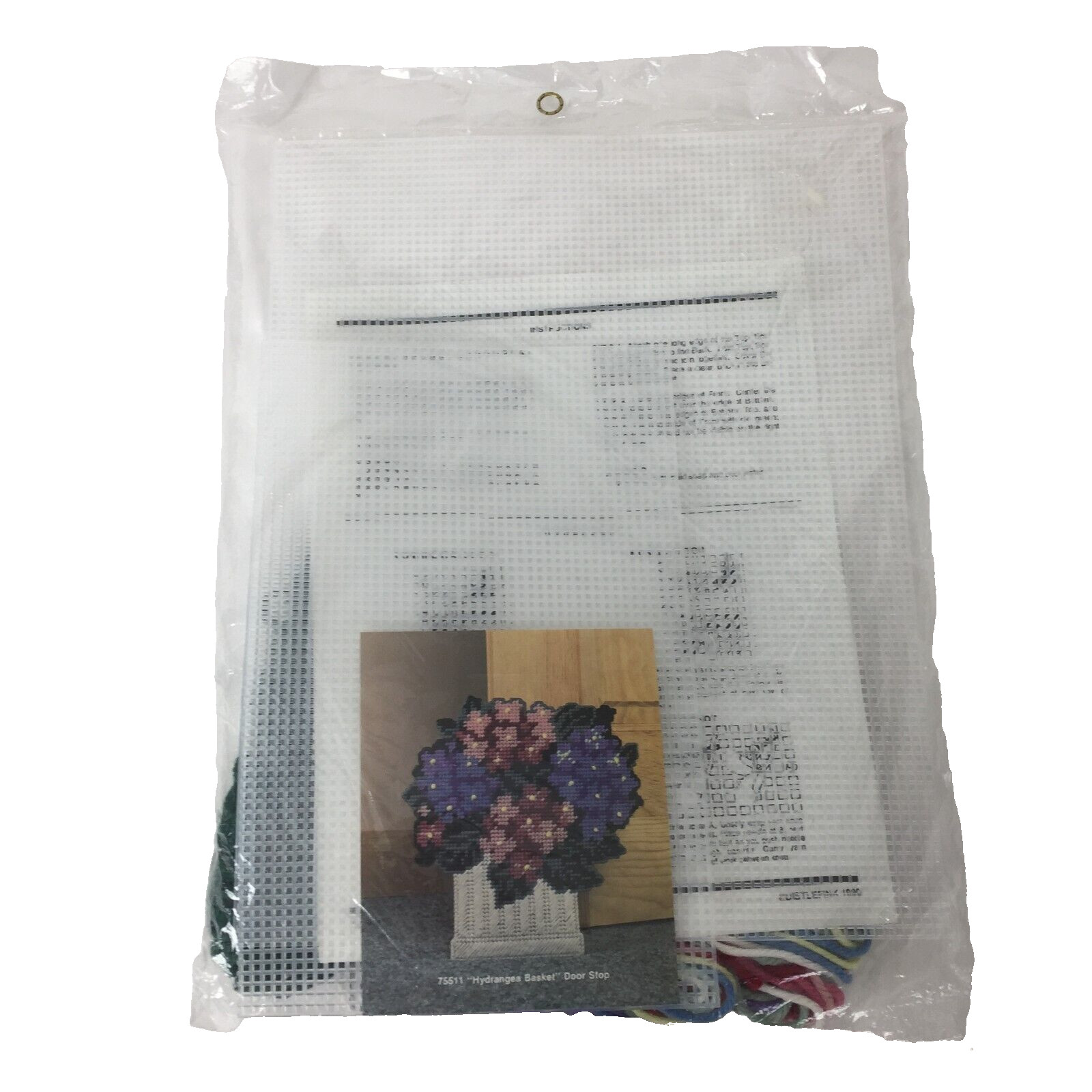 Distlefink Designs Hydrangea Basket Doorstop 75511 NEW Vintage 1990
