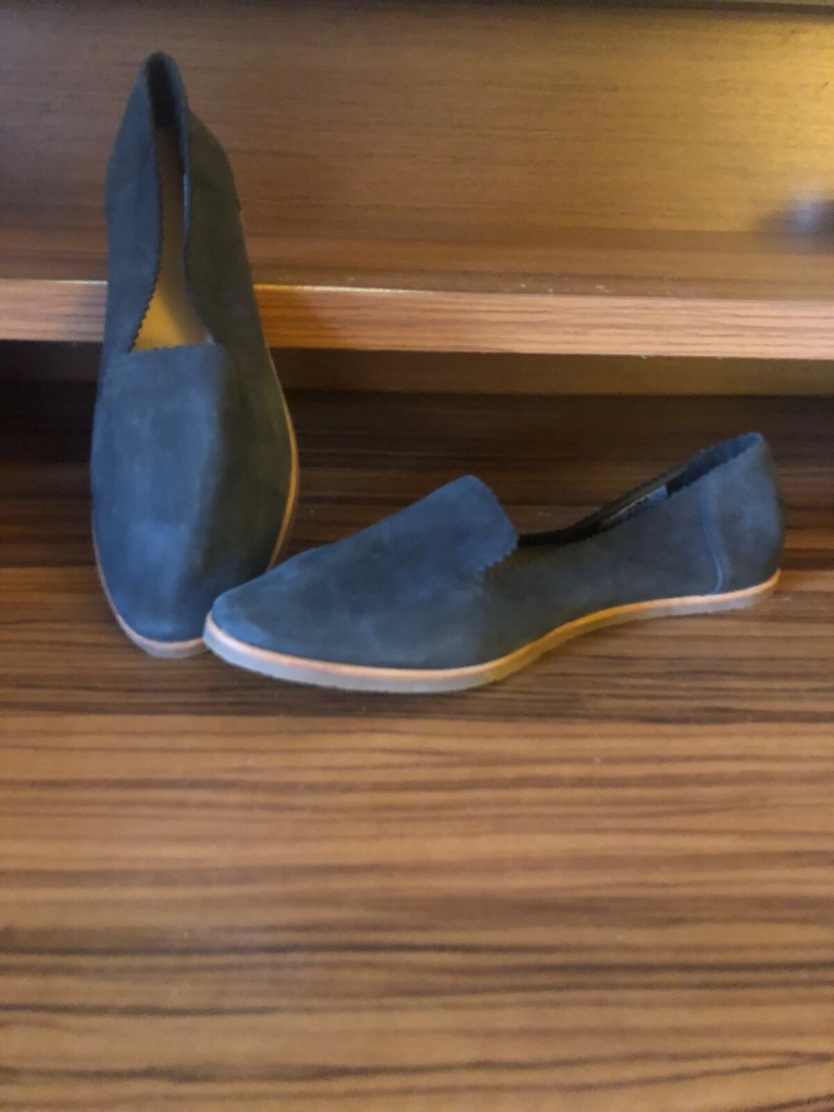 MOCASSINO UGG IN CAMOSCIO NERO NUOVO SENZA SCATOLA TAGLIA 10