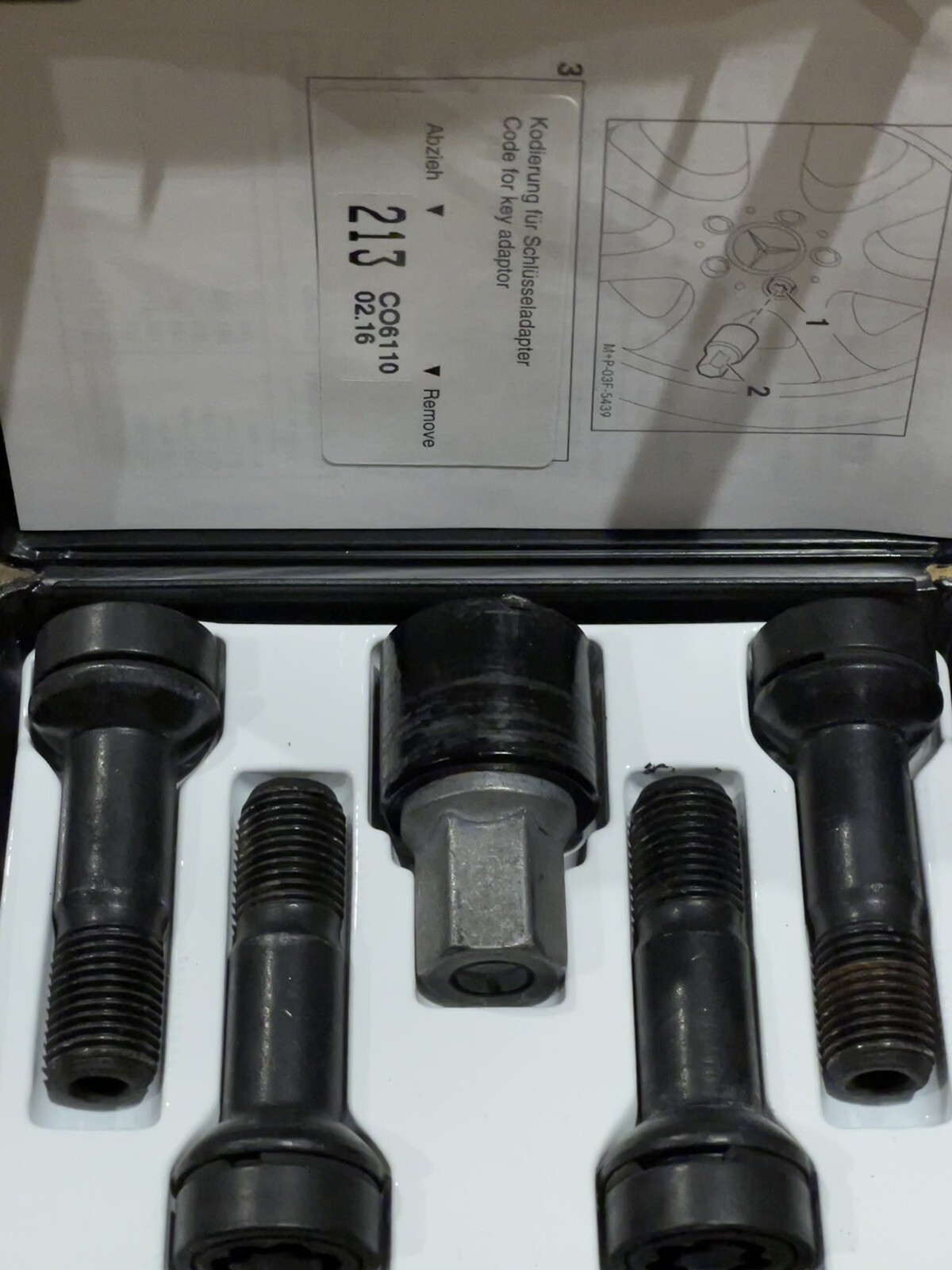 MERCEDES Wheel Bolt Lock Kit With Socket And Case 0019901707 Black Long