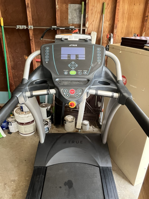 TRUE Performance 300 Electric Treadmill, 9 Programs, Gray/Black