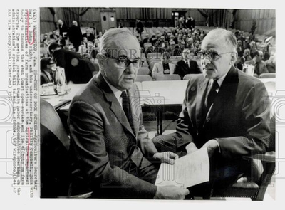 #ad 1972 Press Photo Agriculture Secretary Earl Butz Phillip Campbell at DC meeting $24.99