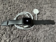Apple Watch Series 3, 42mm, Space Gray Aluminum, WiFi, Functional,