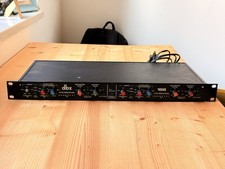 dbx 166  Stereo 2 Channel Compressor Gate/Limiter