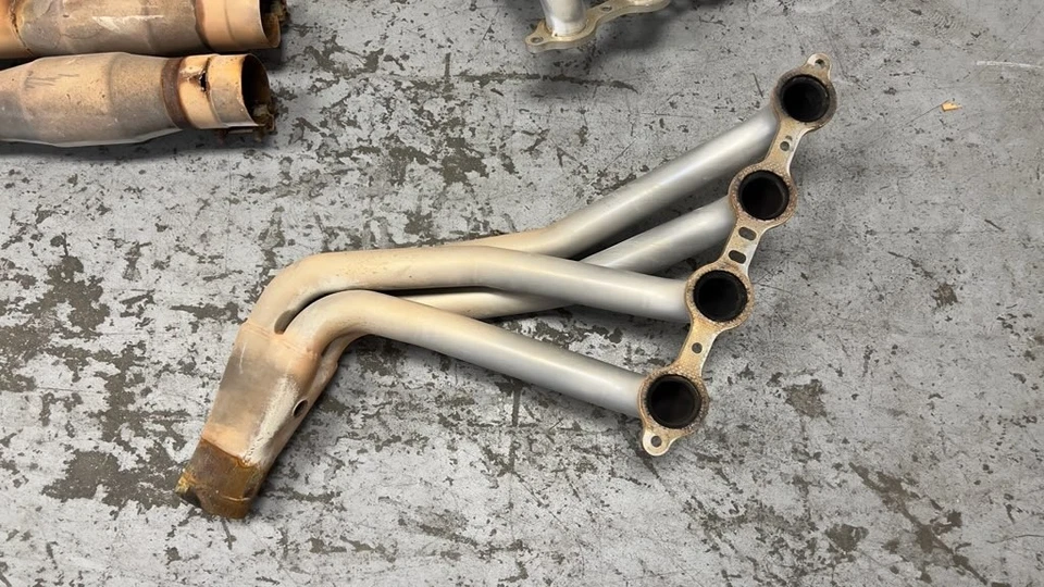 10 15 Camaro SS L99 LS3 PaceSetter Cabezales de Tubo Largo 70-2257 Recubiertos con Medianos Gatos Foto 3 de 4