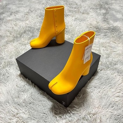 靴 Maison Margiela 37 Maison Margiela Tabi Rubber Boots Yellow Cylinder Heel Rain Boots