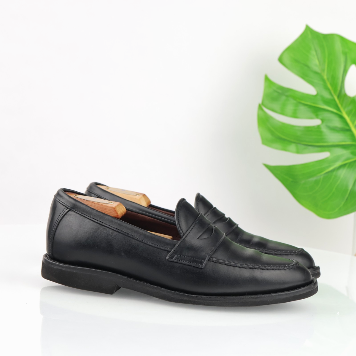 Allen Edmonds Road Warrior Black Leather Penny Loafers Allen Edmonds Mens Road Warriors Penny Loafer Size 8 D Black  main image 2