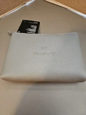 United Airlines Therabody Amenity Kit, Grey