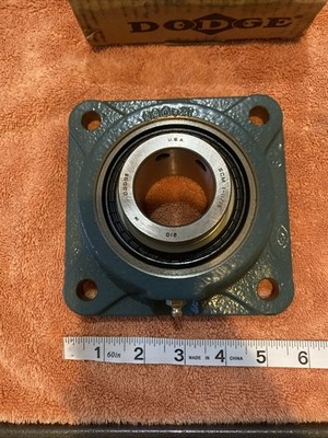 Dodge Baldor Flange Mount Ball Bearing Unit 1-11/16 Bore 4 Bolt F4B-SCM-111 NOB