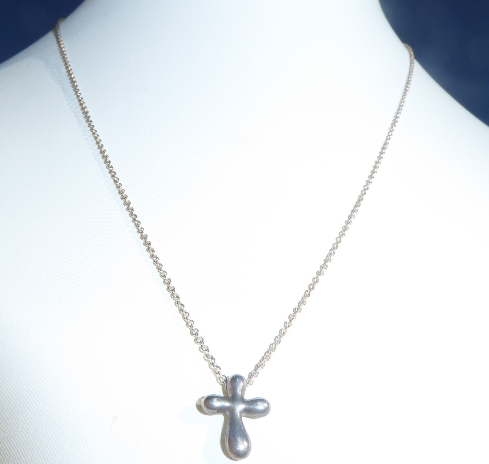 AMAZING STERLING SILVER TIFFANY & CO ELSA PERETTI CROSS PENDANT NECKLACE NICE