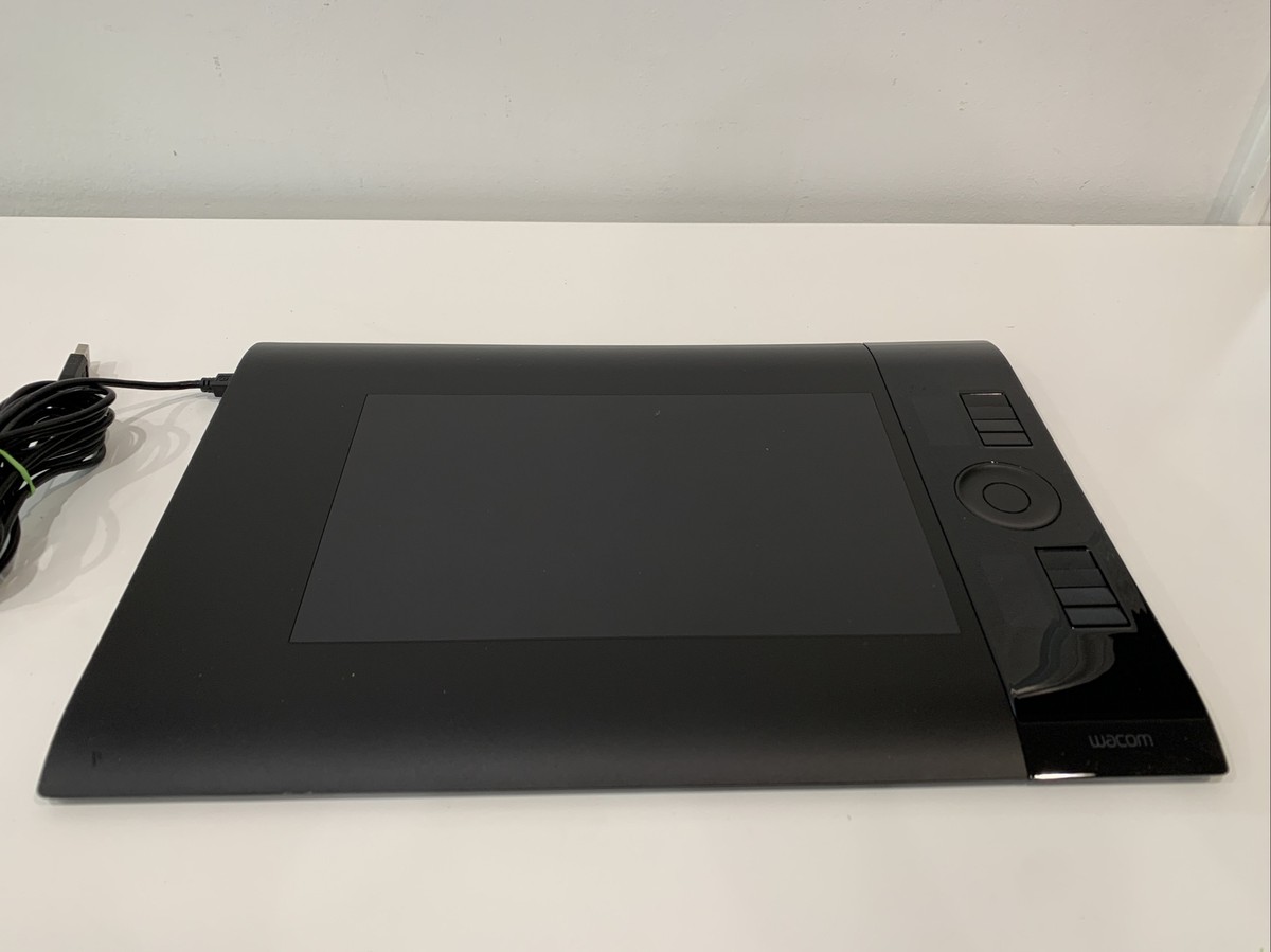 液タブ・ペンタブ PTK-640/K0 intus4 professionalpentablet Wacom Intuos4 PTK-640 Professional Medium Graphic Pen
