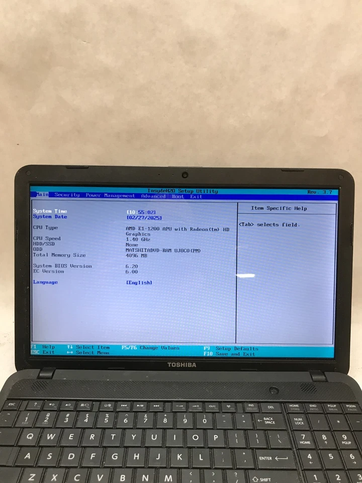 Toshiba Satellite C855D-S5201 15" AMD E1-1200 1.4GHz 4GB RAM NO HDD/OS AS IS -DW - Image 2 of 4