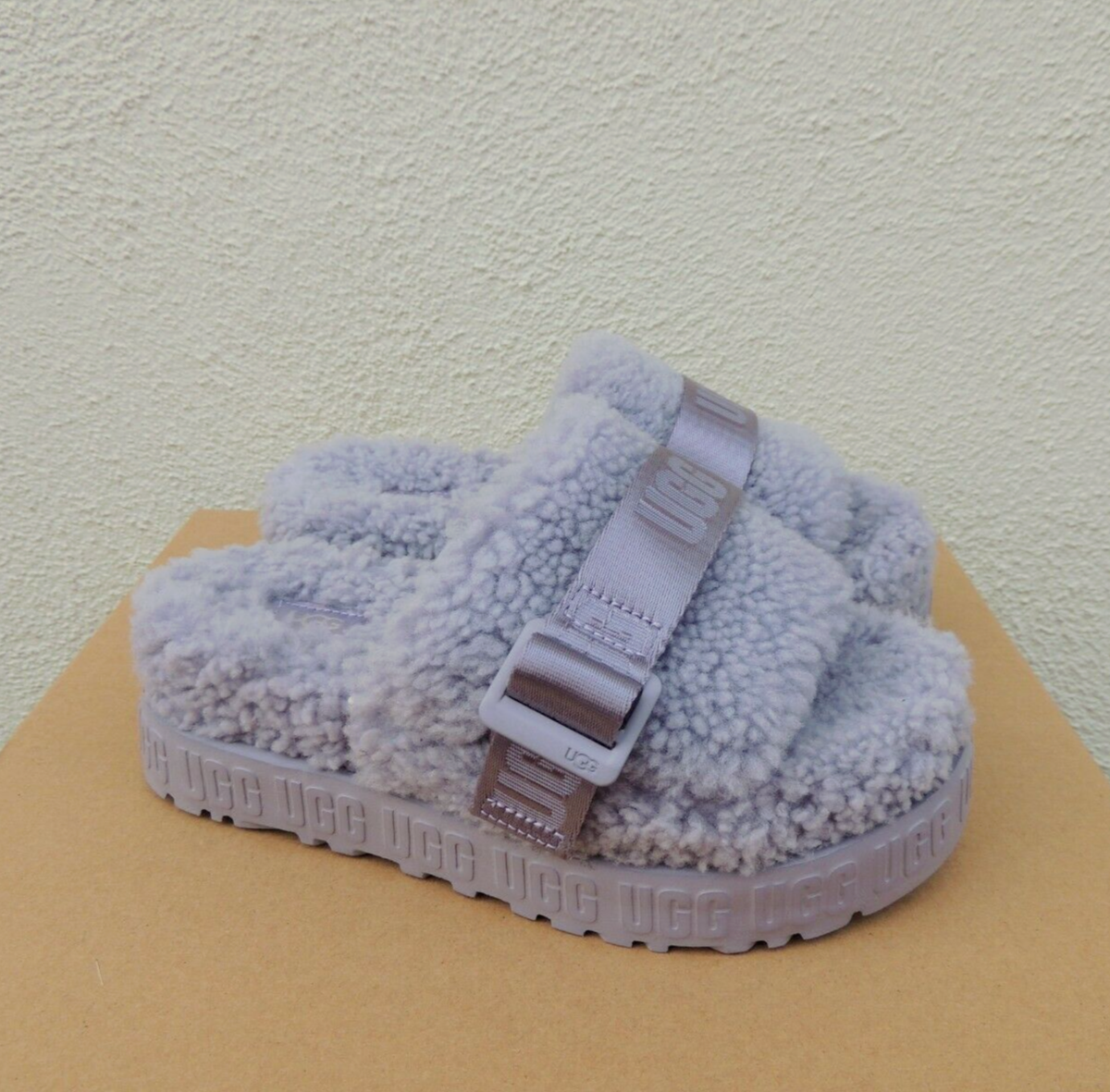 UGG JUNE GLOOM FLUFFITA SHEEPSKIN FLUFF SLIDE PLATFORM SANDALS, US 10/ 41  ~NEW