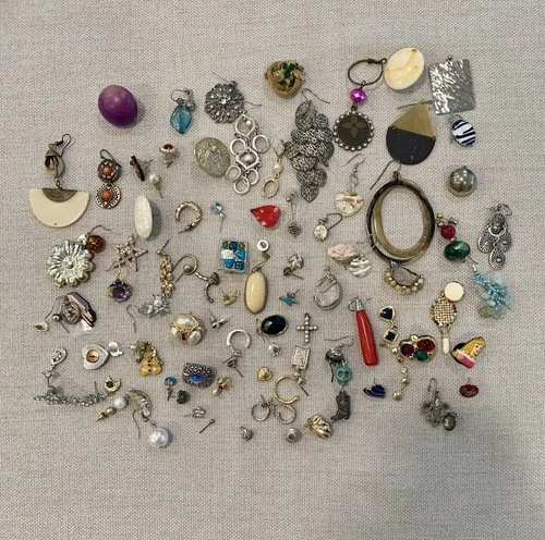 Lot Of Single Unmatched Vintage Earrings Costume Jewelry Making Crafts  Harvest
