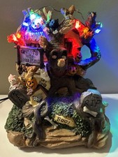Lighted Halloween 8  House  Ghosts Tree House  2006 NIB Tested Works