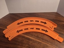 Hot Wheels HW Curve Track 2 Pieces