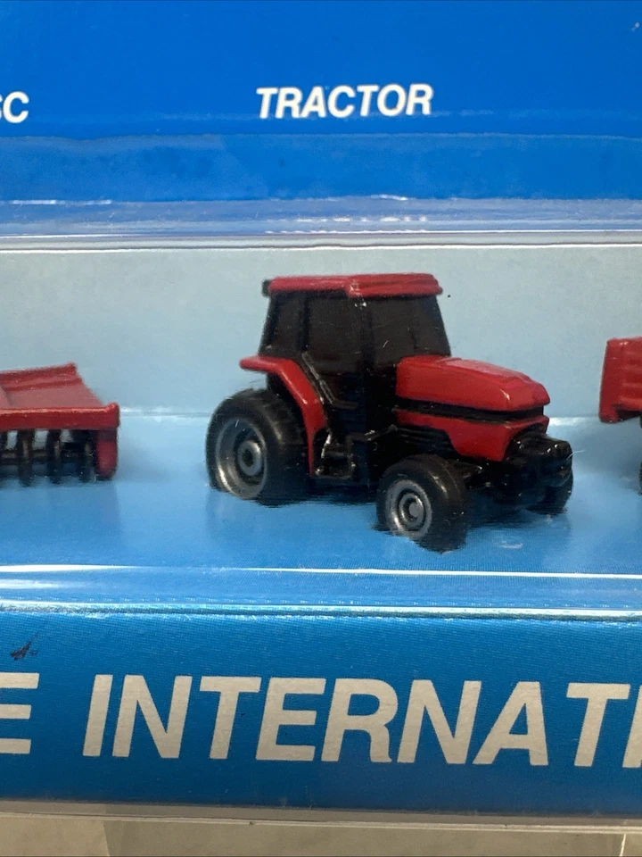 Vintage ERTL Die-Cast Case International Replica Micro Size Farm Vehicle Set 461 - Image 3 of 4
