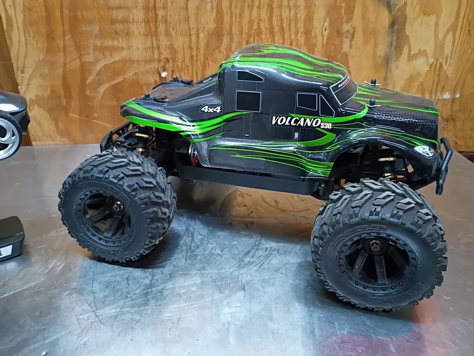 Maverick Quantum XT 1/10 4WD Electric Truck Traxxas Esc/Motor - Image 3 of 4