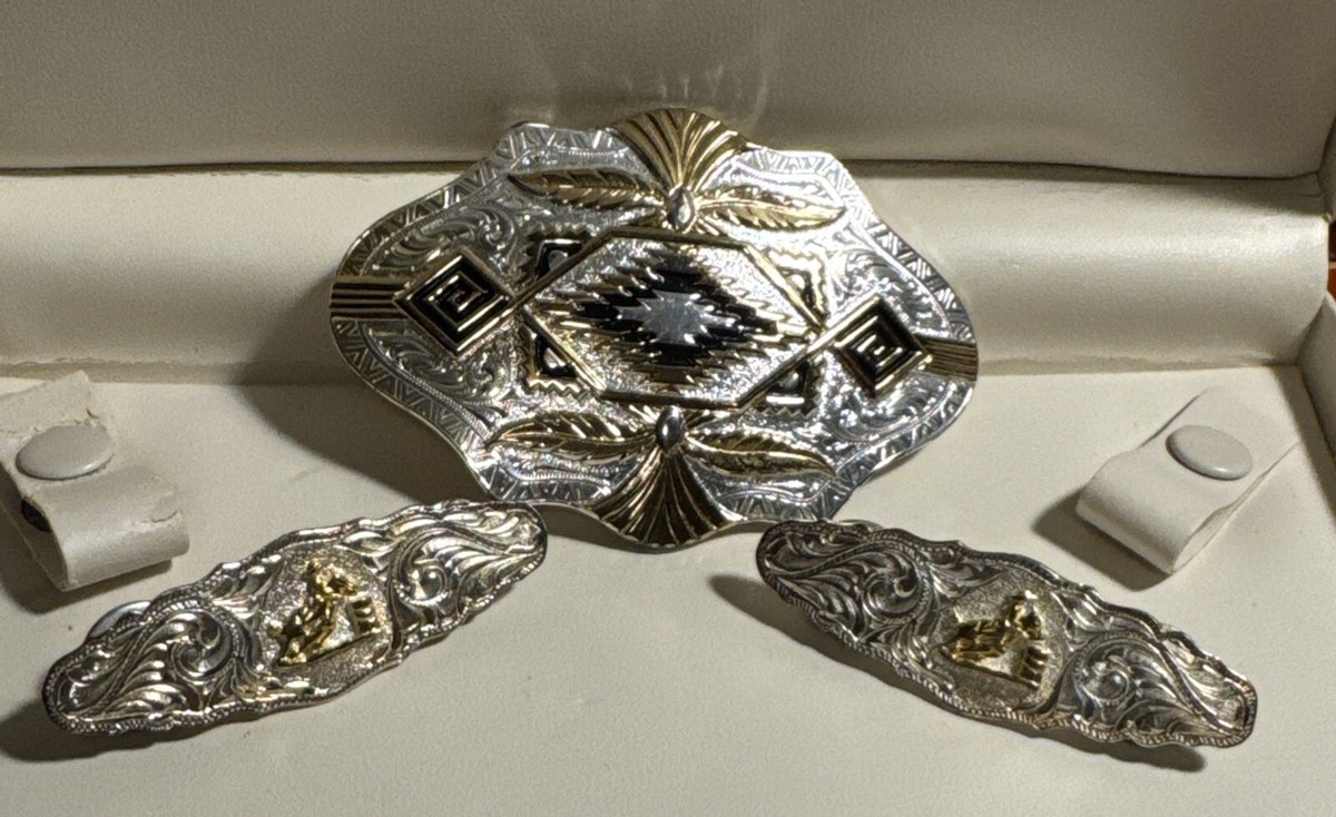 Womens Montana Silversmiths Tri-Color Aztec Native Southwestern Oval Belt Buckle Montana Silversmiths Tri Color Team Roper Attitude Buckle  main image 4