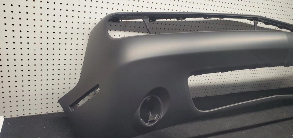 (SOLO RECOGIDA LOCAL) Parachoques delantero 1 pieza rejilla inferior con faros antiniebla se adapta a 15-23 Foto 2 de 4