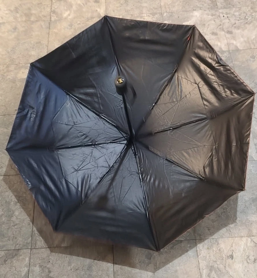 Paraguas Plegable Louis Vuitton Monograma Nueva Caja/Funda de Almacenamiento, Sofisticado Foto 2 de 4