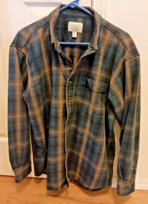Cabela’s Legendary Quality Men’s Flannel Long Sleeve Shirt Large Regular