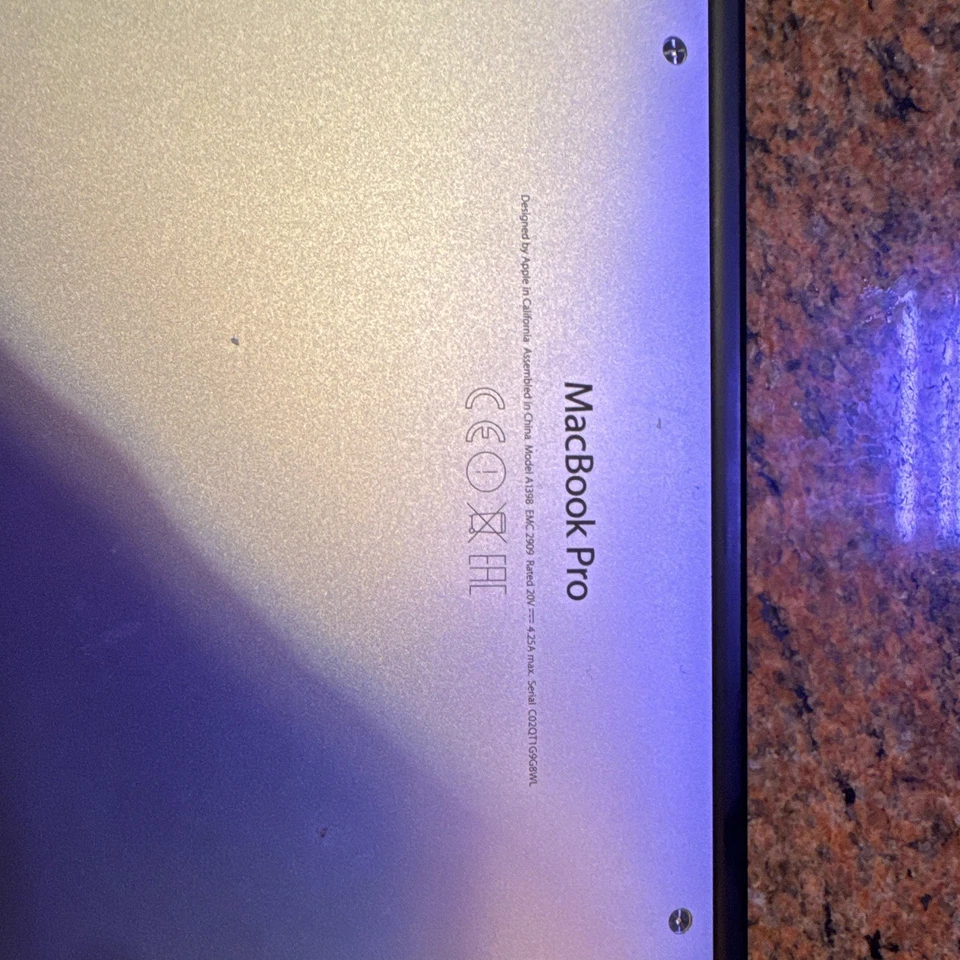 Apple MacBook Pro 15" 2015 · i7 · 16GB · 256GB, Foto 2 von 2