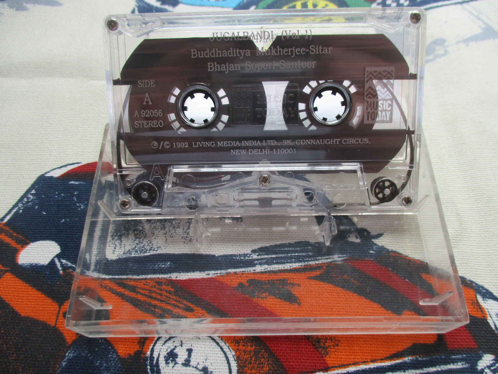 JUGALBANDI BUDDHADITYA MUKHERJEE (SITAR) BHAJAN SOPORI (SANTOOR) 1992