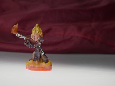 SKYLANDERS TRAP TEAM - Torch (mit Karte & Code)