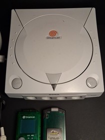 Sega Dreamcast Console HKT-3020 BUNDLE + Visual Green Memory Card / Pelican 4x 