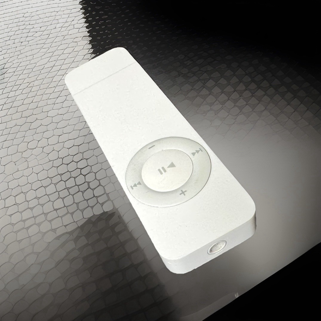 Apple iPod Shuffle 1st Generation (1GB) White For Parts Or Repair