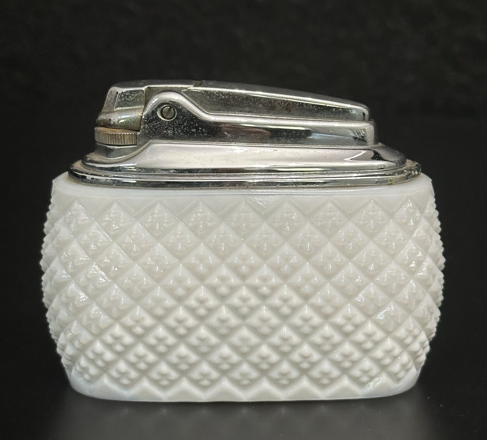 Diamond Pattern 2.75" Tall