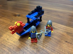 Lego - Battle Dragon(6018), Magic Shop(6020), Black Monarch's Ghost(6020)