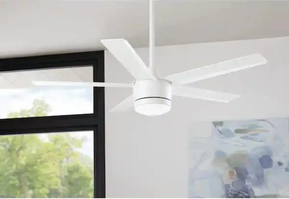 Merwry 52 In. Intergrated LED Matte White Ceiling Fan with Light and Remote - Image 2 of 4