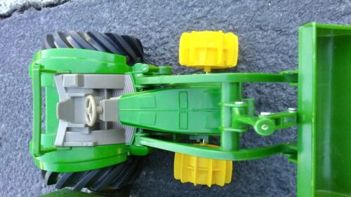 John Deer Ertl Pressed Steel And Plastic Farm Trailer Wagon With Tractor - Picture 3 of 12