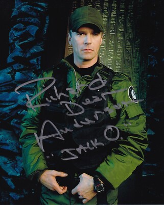 RICHARD DEAN ANDERSON signed Autogramm 20x25cm STARGATE in Person autograph