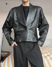 Beautiful Vintage Black Leather Jacket Women  s Shall Collar Slightly Cropped