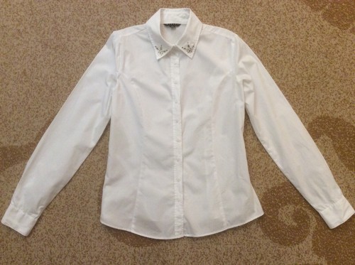 SISLEY Girls dressy shirt with decorative details. Size 13-14 y.o. 100% Cotton