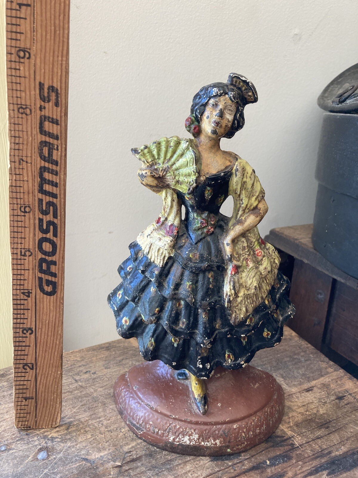 ANTIQUE GENUINE HUBLEY 193 SPANISH GIRL LADY CAST IRON DOORSTOP
