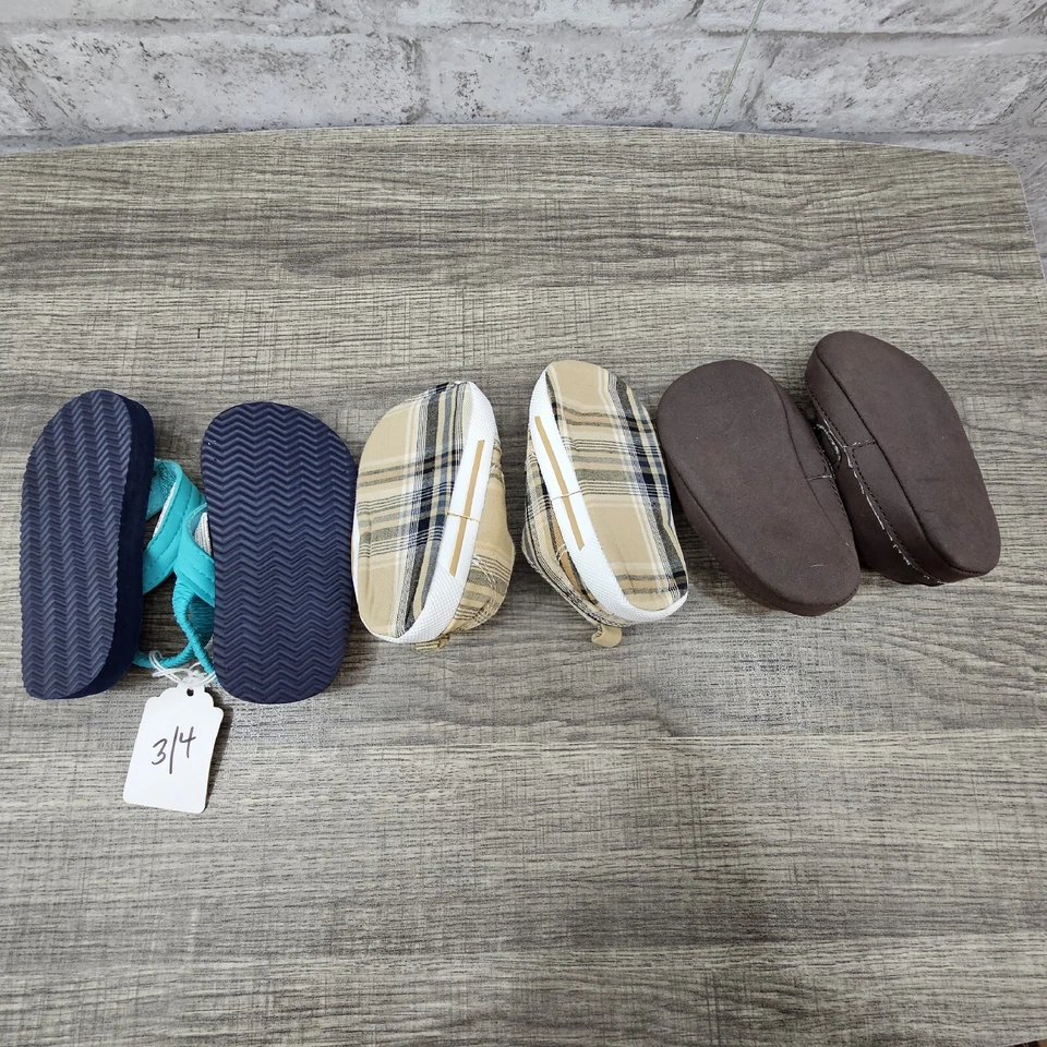 Lot of 3 infant boy shoes size 3 6-9 months - Image 4 of 4
