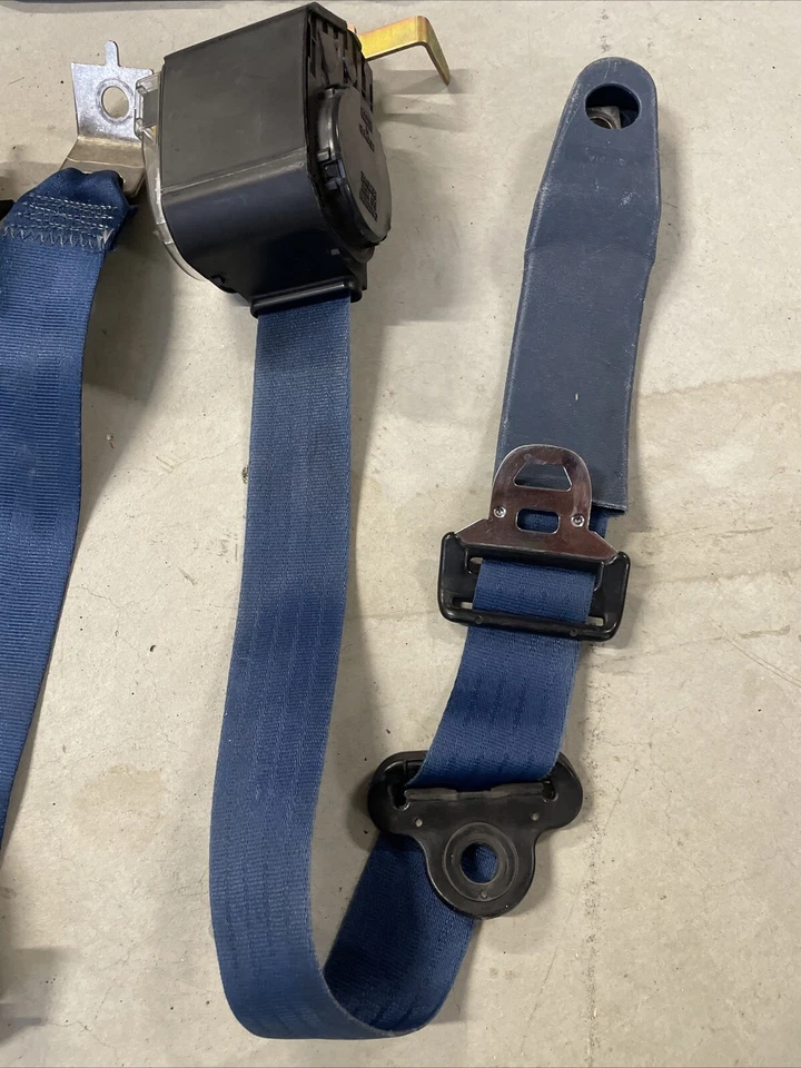 Заводской комплект ремней безопасности Ford Mustang 1990-93 королевский синий хэтчбек купе с насечками - Изображение 2 из 4