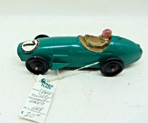 Vintage Tootsie Toy Racing Car 01044 Green Chicago 24 Dragster in VG Condition