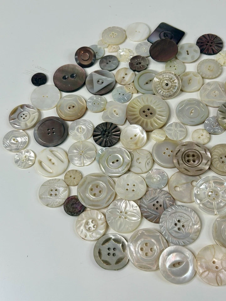 MOP Madreperla Grabado Oyster Shell Antiguo Victoriano Botón Lote Botones Foto 3 de 3