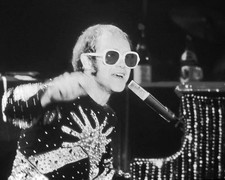 Elton John Performing On Stage 4x6 Picture Celebrity Print