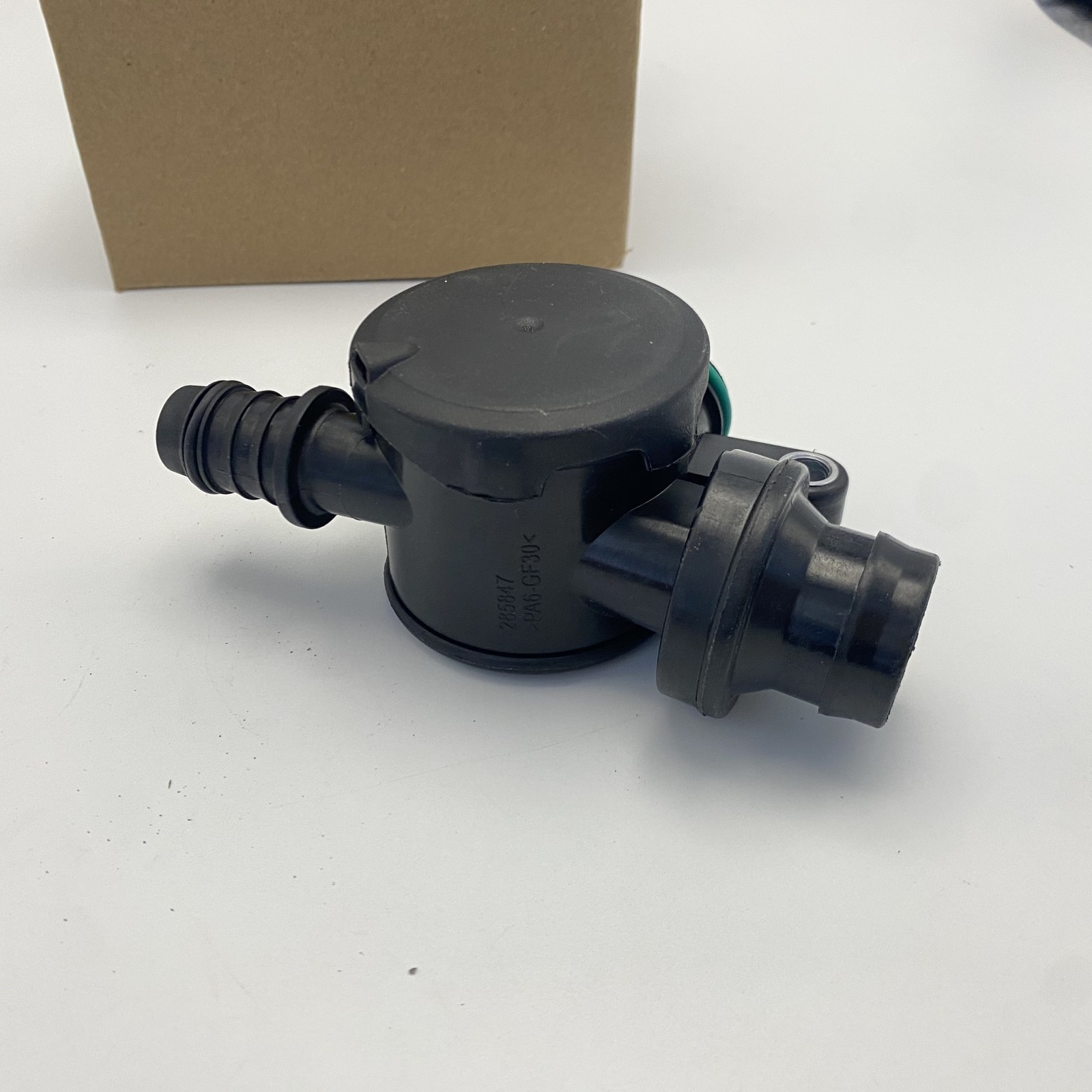 Maserati Ghibli QuattroPorte Levante Air Oil Separator PCV Valve 3.0TT V6 293162