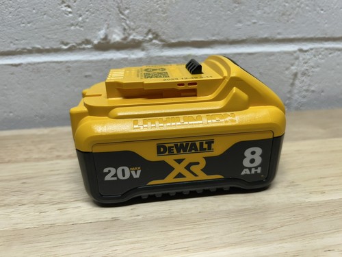 Real DeWALT DCB208 XR 20V 8 Ah Li-Ion Akku - Neu aus Set