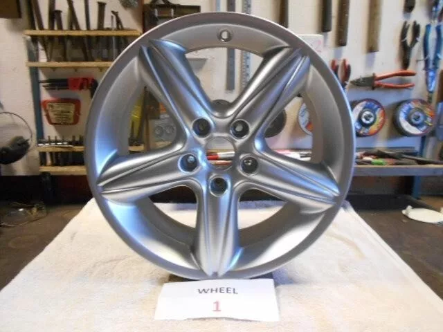 Vx clubsport wheels deals